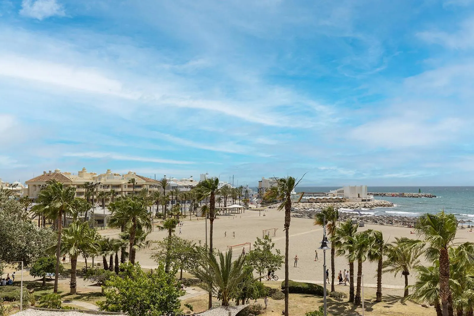 008 Plaza Ole Beachfront Apartment With Sea Views And Beach Access Benalmadena 0*,  Spain
