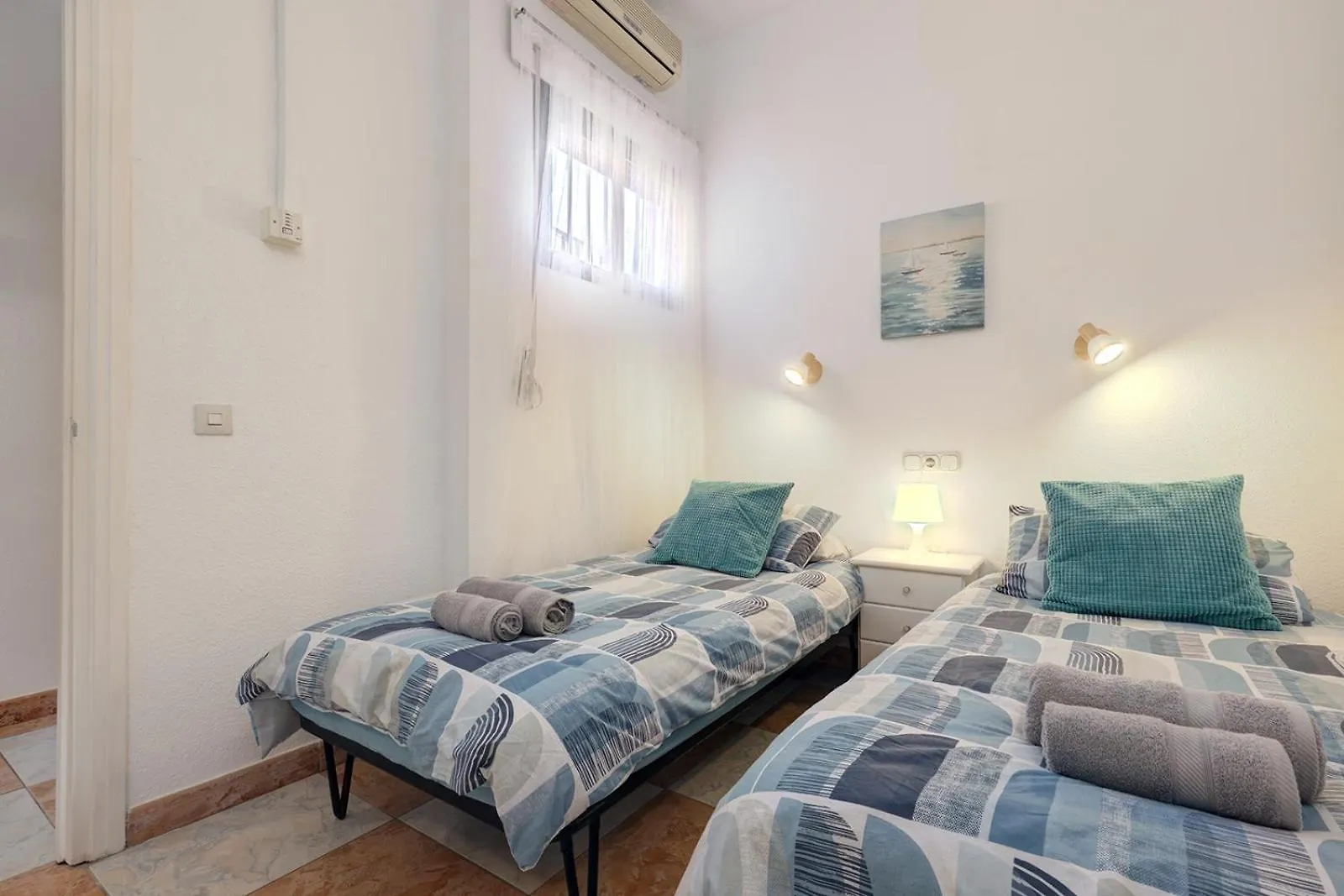 008 Plaza Ole Beachfront Apartment With Sea Views And Beach Access Benalmadena