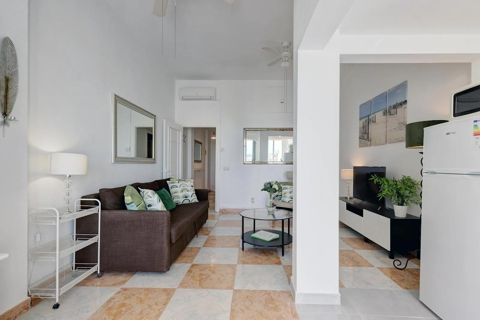 008 Plaza Ole Beachfront Apartment With Sea Views And Beach Access Benalmadena 0*,  Spain