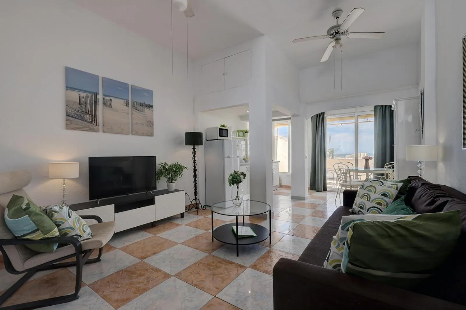 008 Plaza Ole Beachfront Apartment With Sea Views And Beach Access Benalmadena